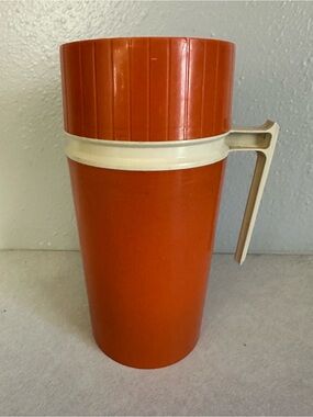 Vintage 70's Thermos Orange King Seely Insulated Pint Coffee Soup 7202 8.5" x 4"